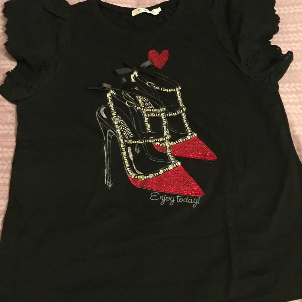 LARGE SHOES BLACK SHIRT NEW